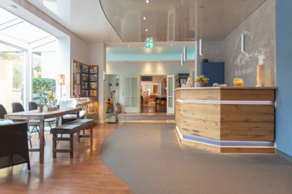 Rezeption und Lobby - Hotel Bavaria Oldenburg