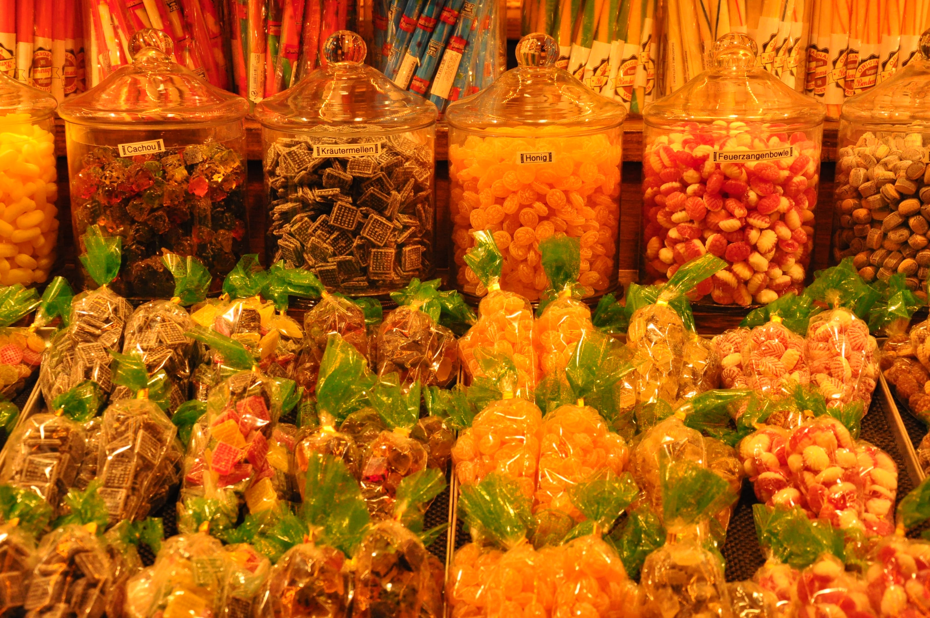 Zuckertüten mit Bonbons Zuckertüten Weihnachtsmarkt in Oldenburg